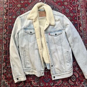 Levi’s 90s Sherpa Trucker